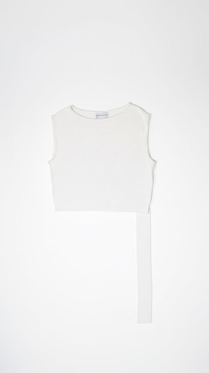 White top in nettle yarn