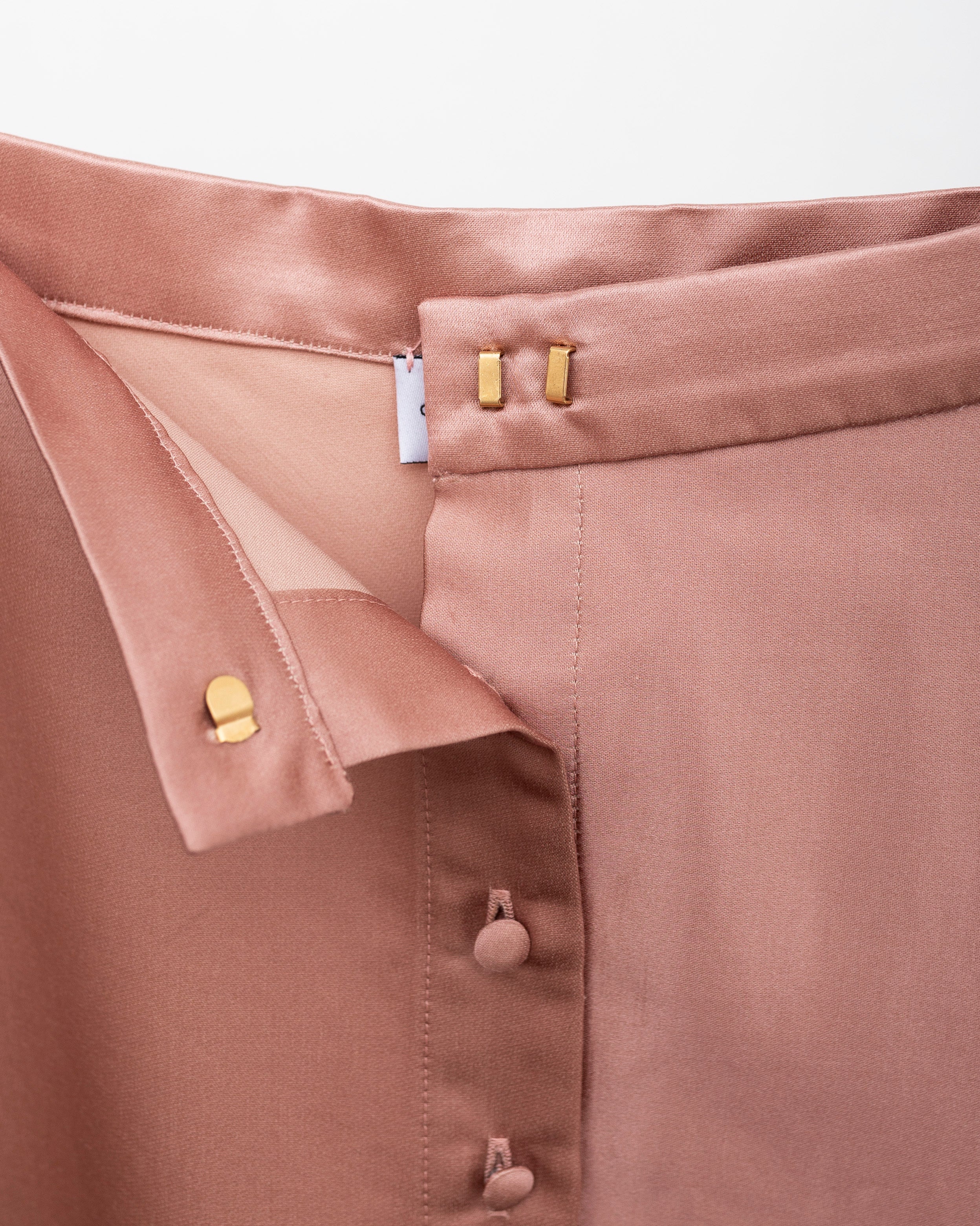 Passepartout silk skirt